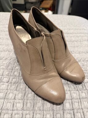 Impo Taupe Pointed-Toe Wedge Booties